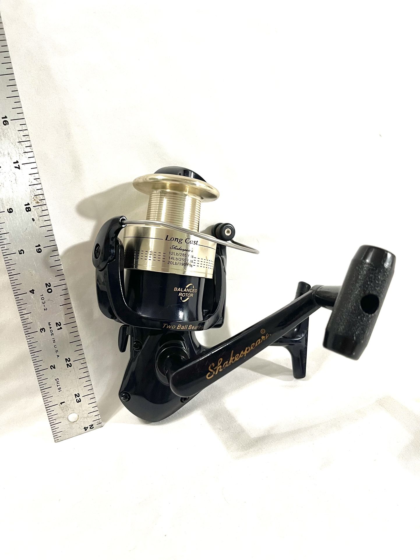 Like You Hardly Used Big Game Shakespeare (Long Cast) heavy action, spinner fishing reel