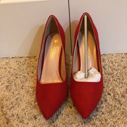 New Women’s Red High Heel Shoe Size 7-1/2