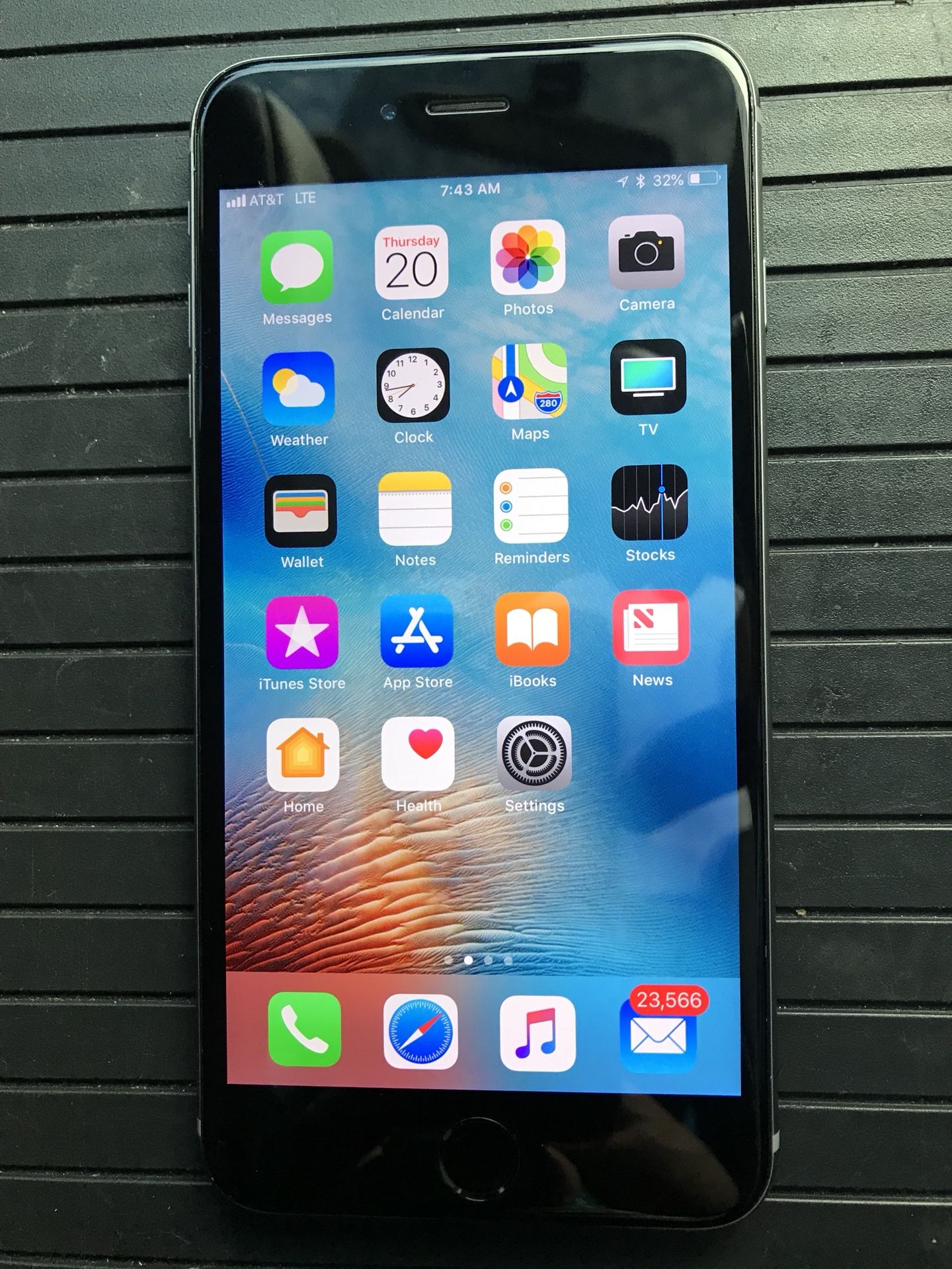Apple iPhone 6 Plus 128 GB , Space Gray w/LifeProof waterproof case