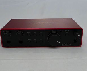 Focusrite Scarlett 2i2 (4th Generation) USB Audio Interface