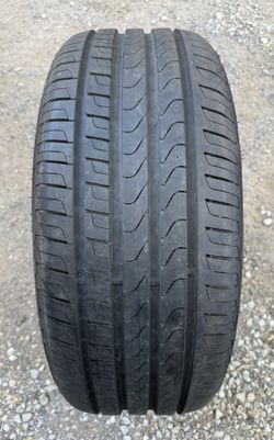 Pirelli Runflat 255/45/20 (1) Tire