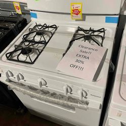 HOTPOINT RGBS330DRWW 30-in 4 Burners 4.8-cu ft Freestanding Gas Range TH59