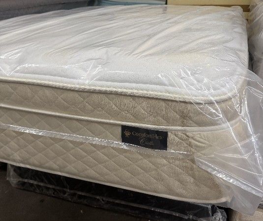 New Queen Size Mattress 14 Inch Hybird Boxspring Included