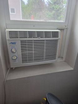 Air Conditioner 12×16", Good Condition