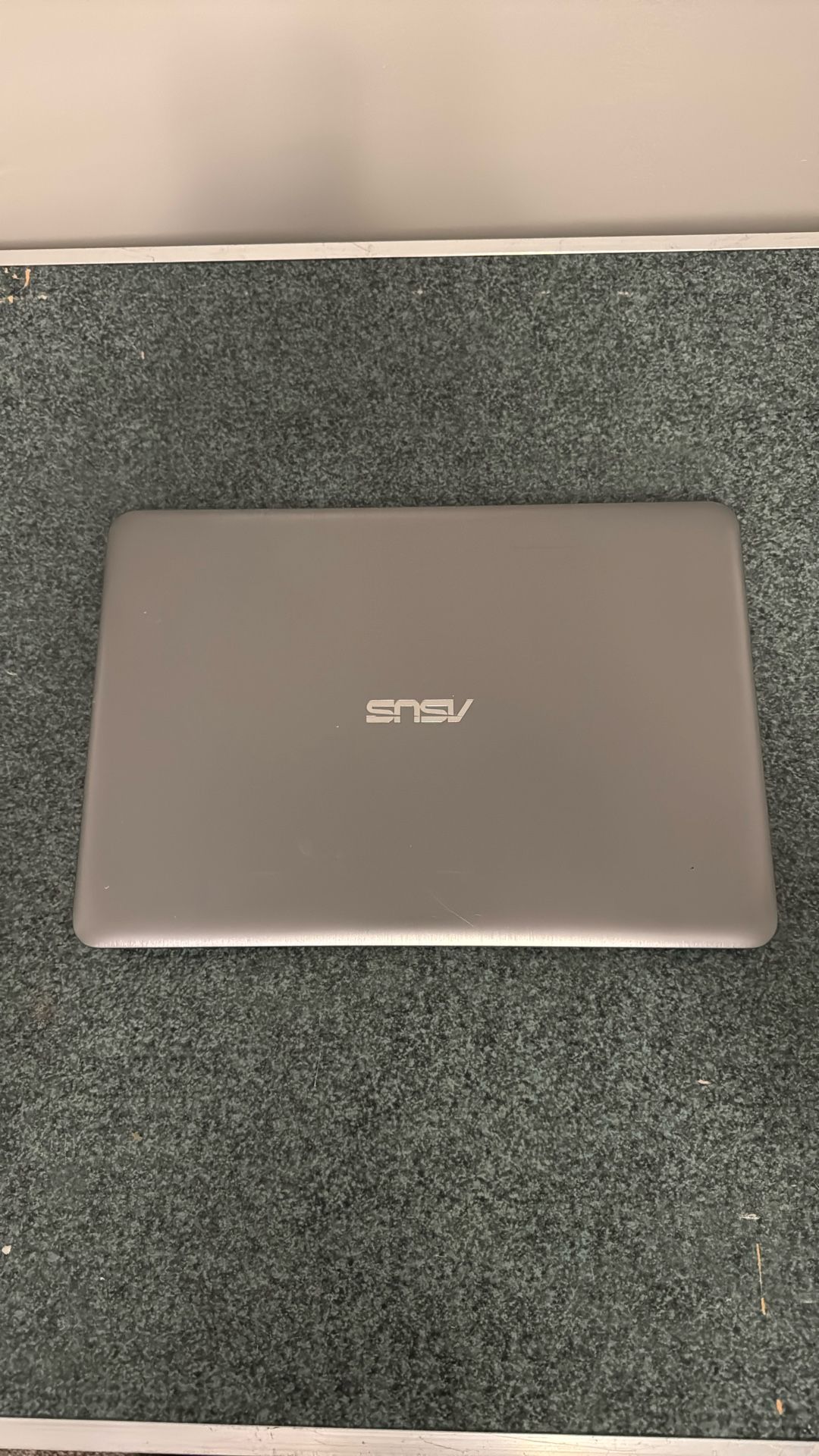 Laptop ASUS Notebook PC