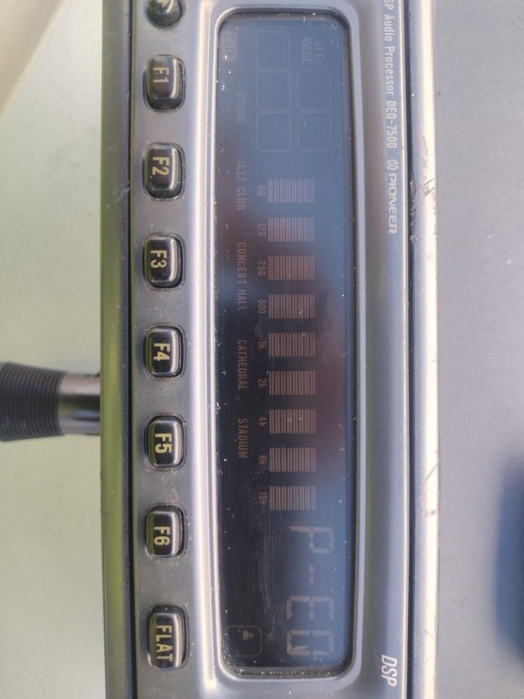 Pioneer DEQ 7500 DSP Soundfield Processor
