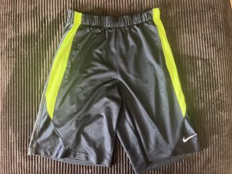 Nike - Youth Basketball Shorts (Size Large)