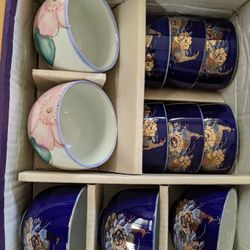 Teacups set