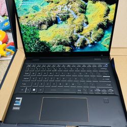 Laptop 2-In- 1 Touchscreen 