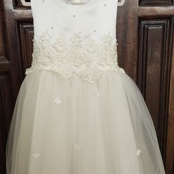 Girl Size 4 off-white dress for holidays or wedding