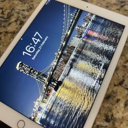 Apple iPad Air 2/ 9.7in Gold 64GB Tablet A1566 Wi-Fi Bluetooth iOS