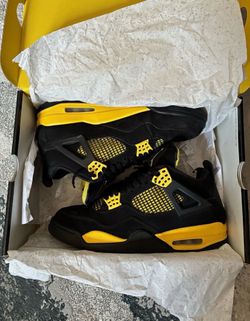 Jordan 4 size 10.5 men’s