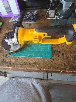 DeWalt 20V Max Cordless Angle Grinder