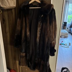LOW PRICE MOVING- $12,000 RETAIL CUSTOM MADE SIBERIAN MINK HOODED FUR COAT 