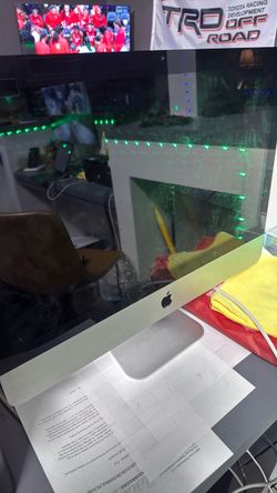 Apple iMac 2010