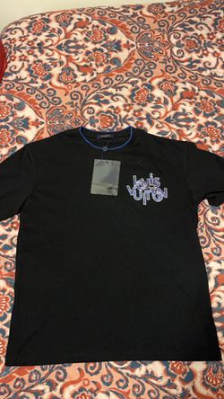 Louis Vuitton black/green T-Shirt for Sale in Mansfield, TX - OfferUp
