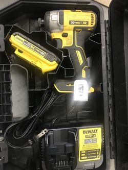 Dewalt xr impact Drill With Battery And Charger