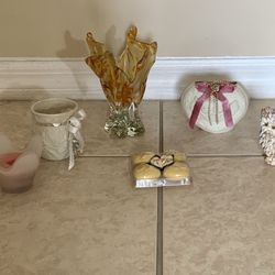 Accessories decor anywhere in house include bathroom