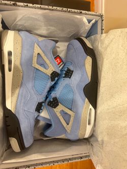 Jordan 4 Retro (University Blue)