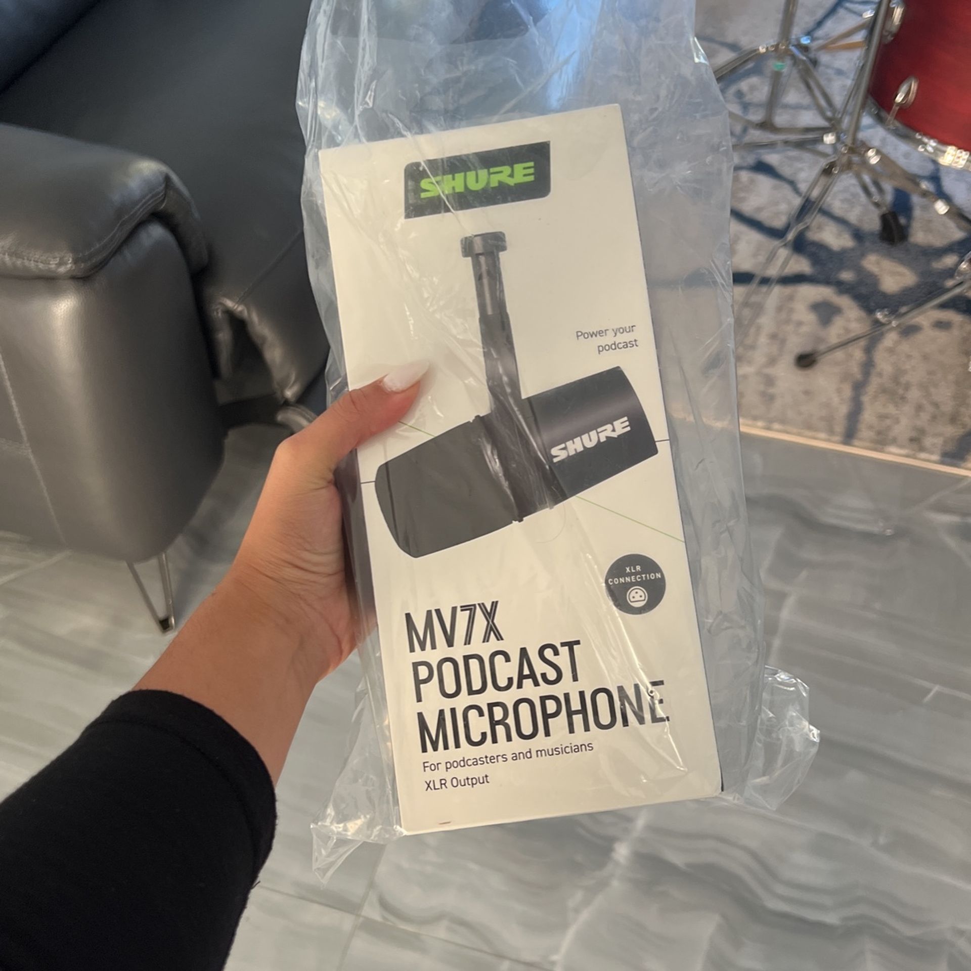 PODCAST MICROPHONE SHURE MV7X MIC BRAND NEW / UNOPENED