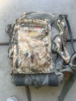 Cabelas haunting backpack