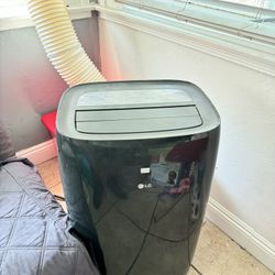 Air Conditioner Portable Air Conditioner AC 12,000btu LG Used
