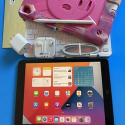 Apple IPad 7th Generation (10.2” Retina /Latest IOS 18/ 2019 model) 32GB with stylus pen, keyboard, case & Accessories (128GB $299)
