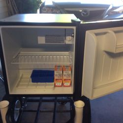 Galanz Mini Fridge