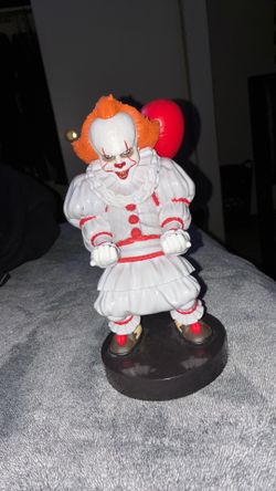 Pennywise IT Cable Guys FIGURE Game Controller Phone & Holder Stand