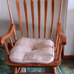 Rocking Chair W/cushion