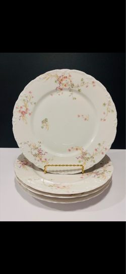 Antique 1995 Theodore Haviland Limoges Schleiger 9.75” Diameter Dinner Plates Set of 4 made in France. Beautiful and very rare pattern of Schleiger Ha
