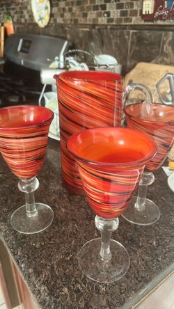 Set of 4 pieces