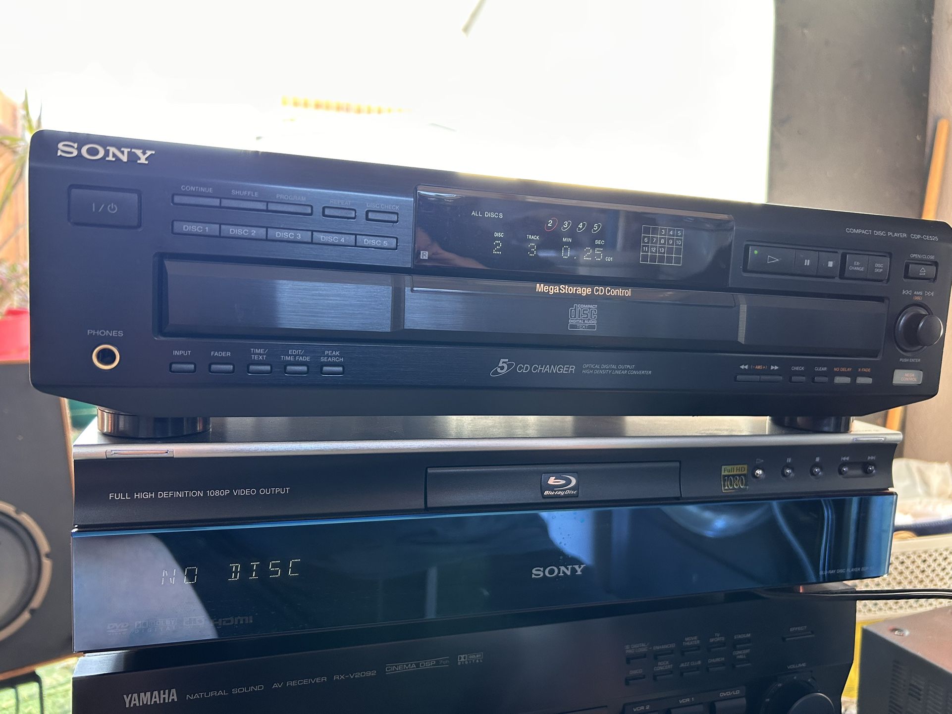 Sony CDP-CE525