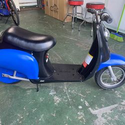 Razor Electric Scooter. 