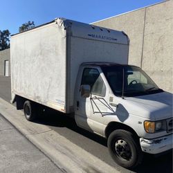 2001 Ford E-350