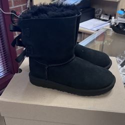 UGG