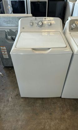 GE Top Load Washer - Multiple Cycles Large Capacity