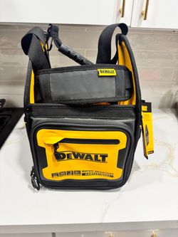 DEWALT 11 inch pro electrician tote