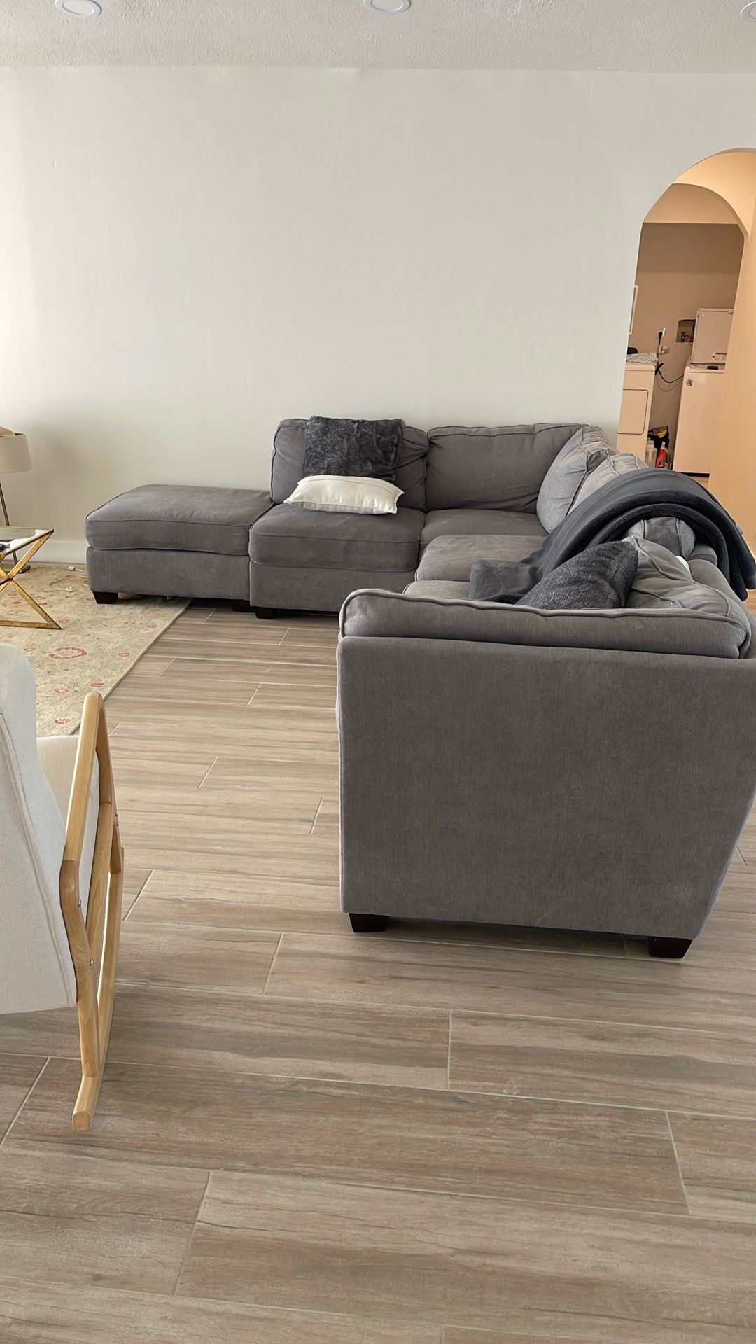 Beautiful Gray Couch Six Pieces