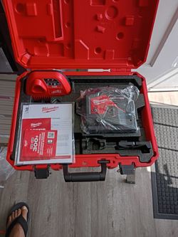 Milwaukee M12 3-Plane Laser Kit with Case360level