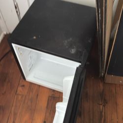 Mini fridge