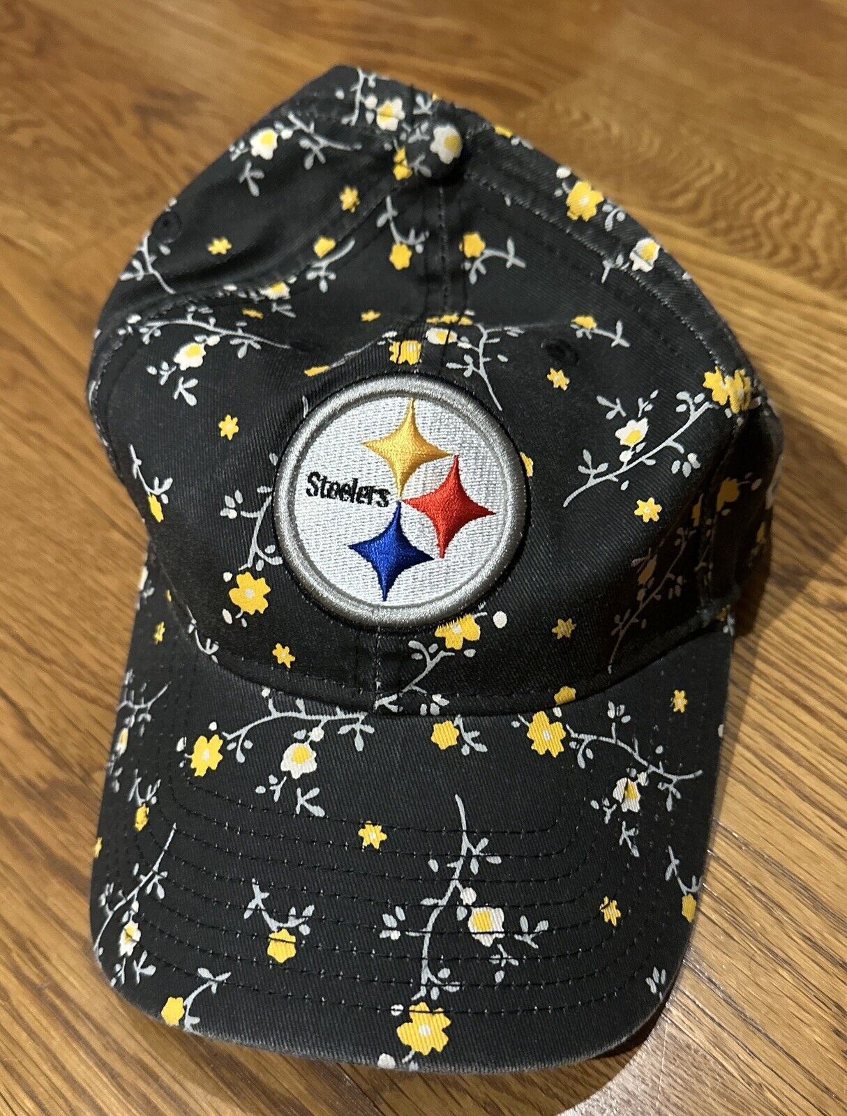 Pittsburgh Steelers NFL Women’s Hat with adjustable back