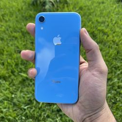 UNLOCKED IPHONE XR / READY TO USE 