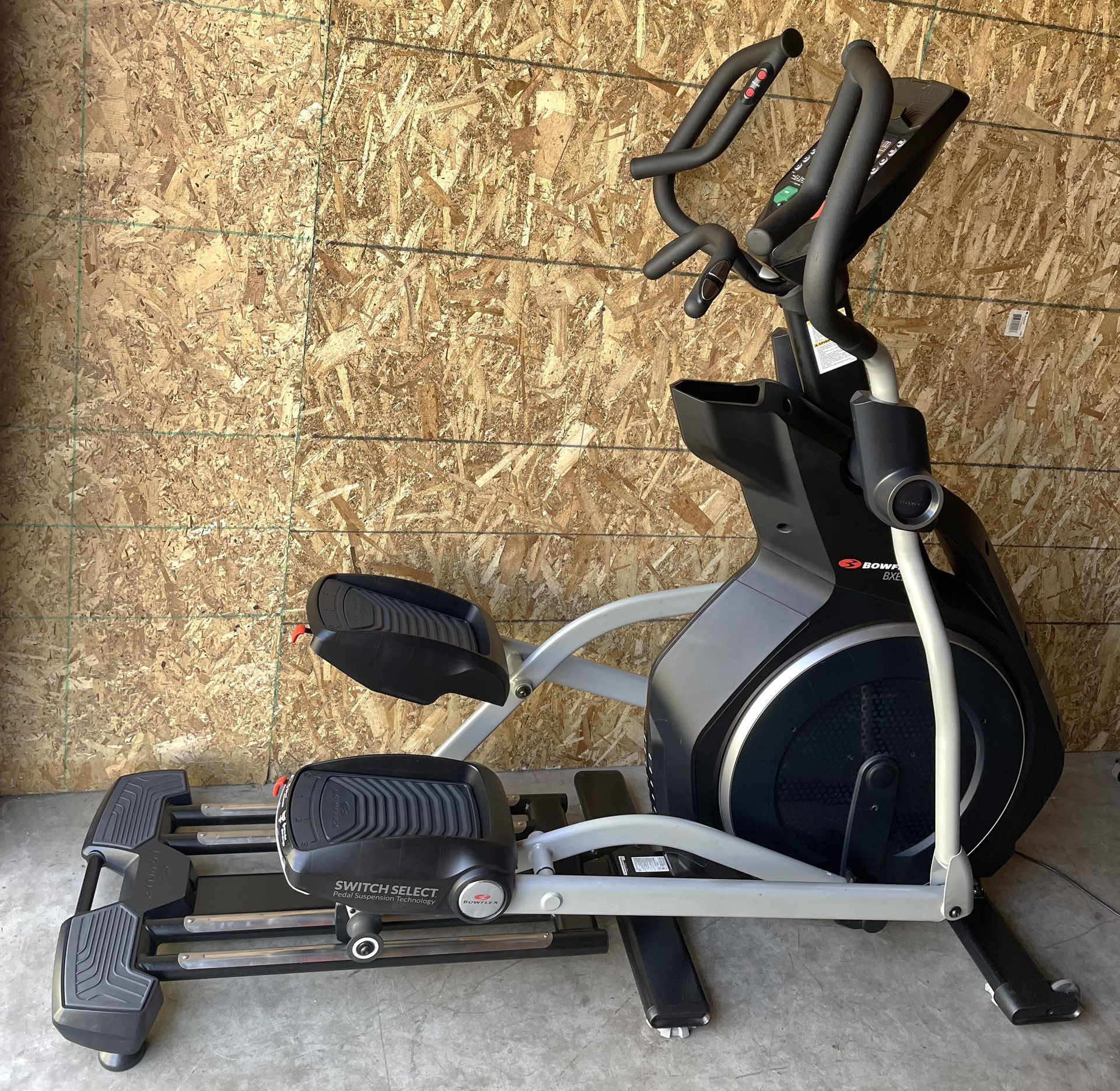 BowFlex BXE216 Elliptical Stride-Trainer Exercise Workout Machine Fitness Cardio