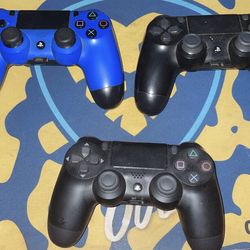 PS4 Wireless Controllers