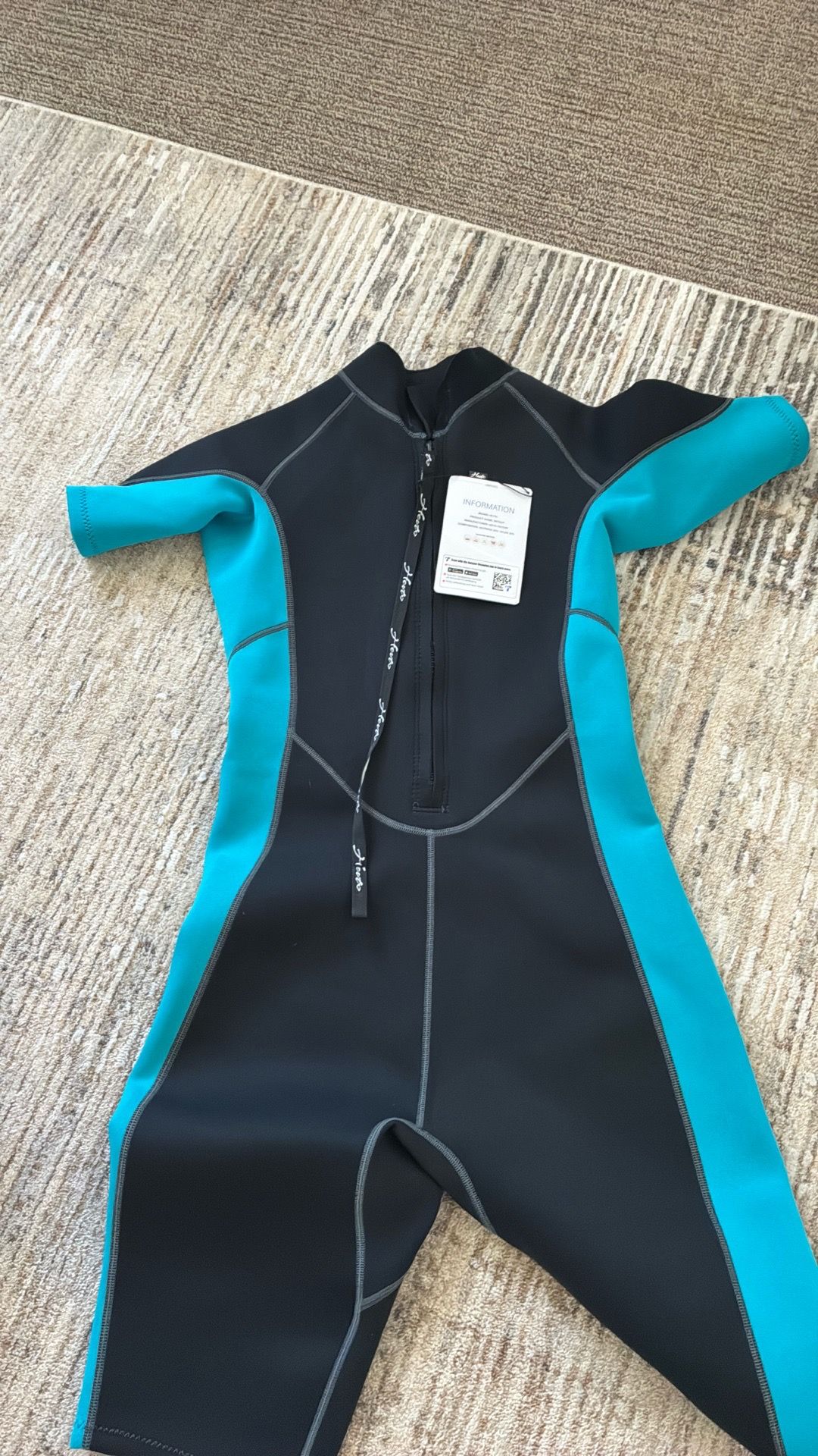 Wet suit size 16 kids new