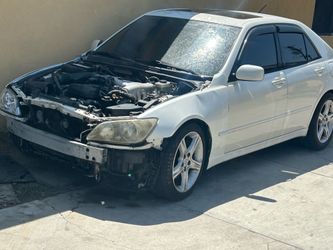 2001 Lexus is 300