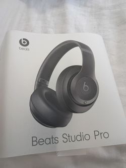 Beats Studio Pro Over-Ear Headphones