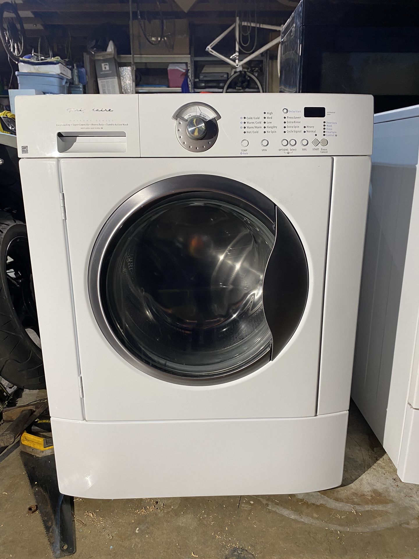 Frigidaire Washer And Dryer Very Clean