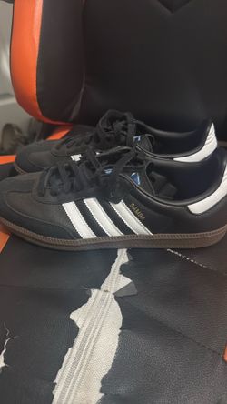 Men’s Adidas Sambas Size 9